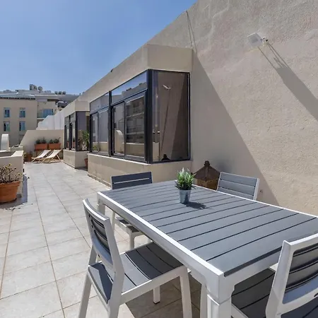 דירה Large Terrace Penthouse