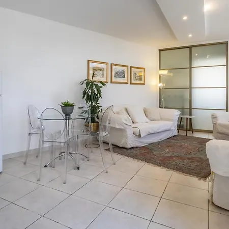 Large Terrace Penthouse סליאמה