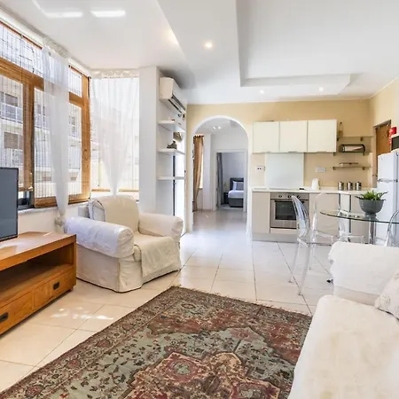 דירה Large Terrace Penthouse *